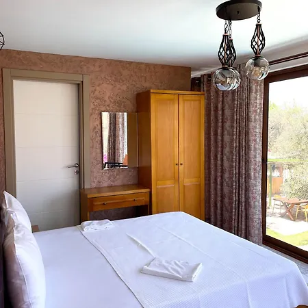 Ata Boutique Çeşme