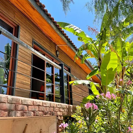 Ata Boutique Szálloda 5*