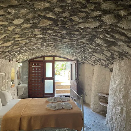 Ata Boutique Szálloda 5*