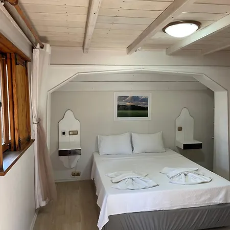 Ata Boutique Hotel 5*