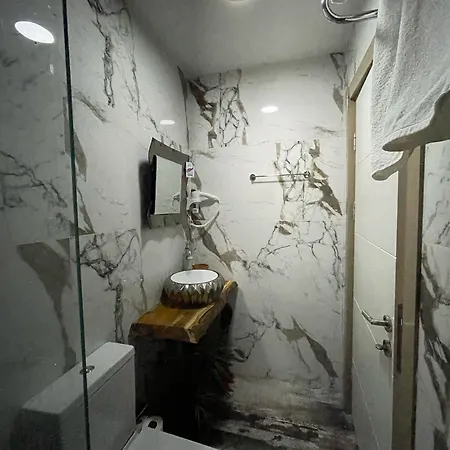 Ata Boutique מלון Altinyunus